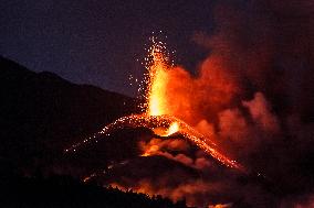 Eruption Cumbre Vieja Volcano - La Palma