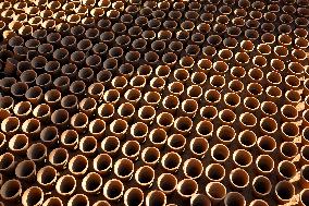 Earthen Pots Manufacturing - India