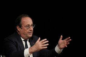 Francois Hollande Promotes His New Book - Bordeaux