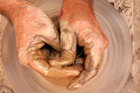 Indian Potter Makes Earthen Lamps for Diwali festival in Ajmer - Rajasthan
