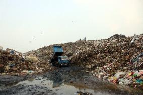 People Waste Pickers - Dhaka