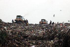 People Waste Pickers - Dhaka