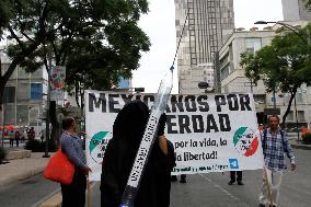 Anti-Vax Protest - Mexico City