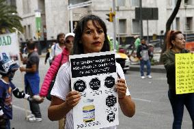 Anti-Vax Protest - Mexico City