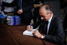 Eric Zemmour Promotes His Book - Biarritz