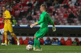 Champions League - Benfica v FC Barcelona