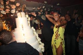 Cindy Bruna's 27th birthday - Paris