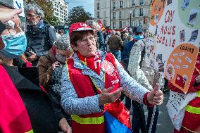 Demonstration Of Retirees - Paris