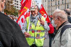 Demonstration Of Retirees - Paris