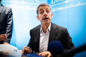 Nicolas Sarkozy signing session of his book Promenades - Paris