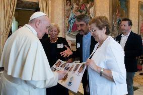 Pope Francis in Audience with Members of Foi et Lumière international