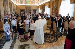 Pope Francis in Audience with Members of Foi et Lumière international