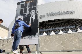 Tribute to Bernard Tapie in front of the Velodrome - Marseille