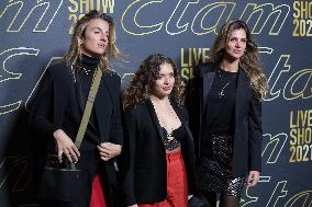 PFW - Etam Womenswear Spring-Summer 2022 Show - Photocall - NB