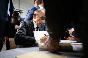 Eric Zemmour signing session of his new book - Paris