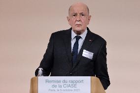 Publishing Of A Report By The Ciase - Paris