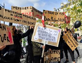 Midwives Protest - Paris