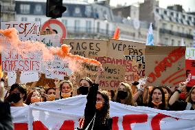 Midwives Protest - Paris