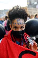 Midwives Protest - Paris