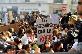 Midwives Protest - Paris