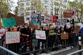 Midwives Protest - Paris