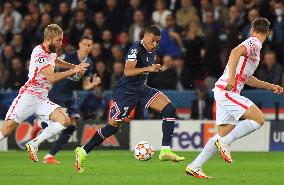 Champions League - PSG v RB Leipzig