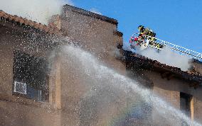 CANADA-TORONTO-APARTMENT BUILDING-FIRE