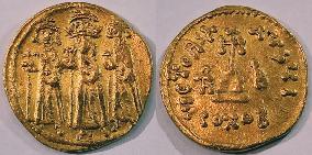 EGYPT-CAIRO-SMUGGLED ANCIENT COINS-SEIZURE