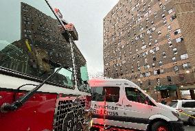 U.S.-NEW YORK CITY-APARTMENT BUILDING-FIRE