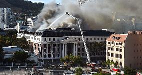 SOUTH AFRICA-CAPE TOWN-PARLIAMENT FIRE-FLARING UP