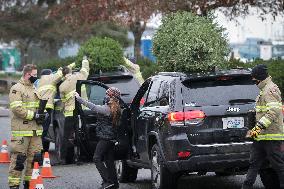 CANADA-RICHMOND-FIREFIGHTERS-CHRISTMAS TREE CHIPPING