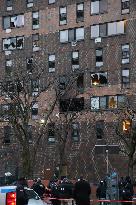 U.S.-NEW YORK-APARTMENT BUILDING-MAJOR FIRE