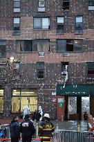 U.S.-NEW YORK-APARTMENT BUILDING-MAJOR FIRE