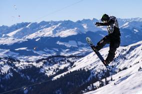 (SP) SWITZERLAND-LAAX-SNOWBOARD WORLD CUP-SLOPESTYLE FINAL