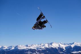 (SP) SWITZERLAND-LAAX-SNOWBOARD WORLD CUP-SLOPESTYLE FINAL