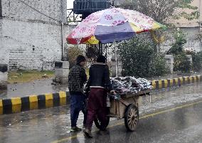 PAKISTAN-PESHAWAR-WEATHER-RAIN