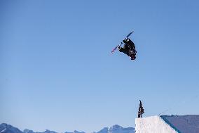 (SP)SWITZERLAND-LAAX-SNOWBOARD WORLD CUP-SLOPESTYLE SEMIFINAL