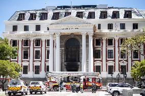 SOUTH AFRICA-CAPE TOWN-PARLIAMENT-FIRE CONTAINED