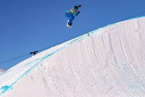 (SP)SWITZERLAND-LAAX-SNOWBOARD WORLD CUP-SLOPESTYLE SEMIFINAL