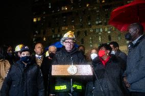 U.S.-NEW YORK-APARTMENT BUILDING-MAJOR FIRE