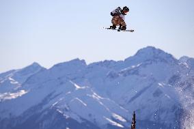 (SP) SWITZERLAND-LAAX-SNOWBOARD WORLD CUP-SLOPESTYLE FINAL