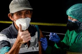 INDONESIA-JAKARTA-COVID-19-VACCINATION