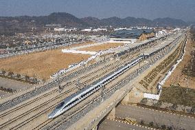 CHINA-ANQING-JIUJIANG-HIGH-SPEED RAILWAY-OPERATION (CN)