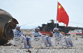 XINHUA-PICTURES OF THE YEAR 2021-CHINA NEWS