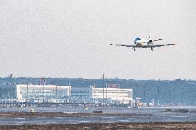 CHINA-HUBEI-CARGO AIRPORT-TEST FLIGHT (CN)