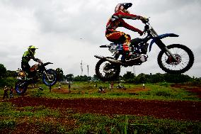 (SP)INDONESIA-SOUTH TANGERANG-GRASS TRACK-TRAINING