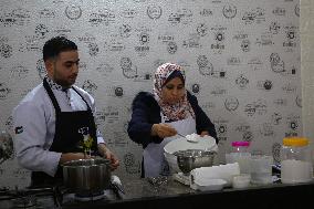 MIDEAST-GAZA CITY-CULINARY-SCHOOL