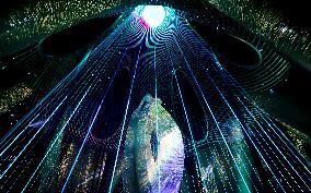 CHINA-SHANGHAI TOWER-LIGHT SHOW (CN)