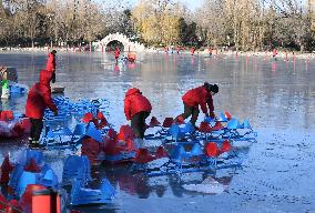 CHINA-BEIJING-YUANMINGYUAN PARK-WINTER FUN (CN)