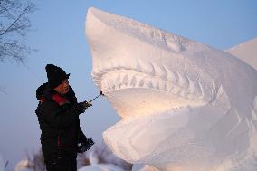 CHINA-HEILONGJIANG-HARBIN-SNOW SCULPTURE (CN)